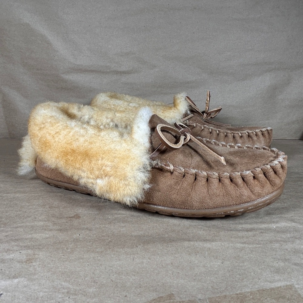 L.L. Bean lamb fur lined leather moccasin slippers women's size 9 brand new - Picture 2 of 12
